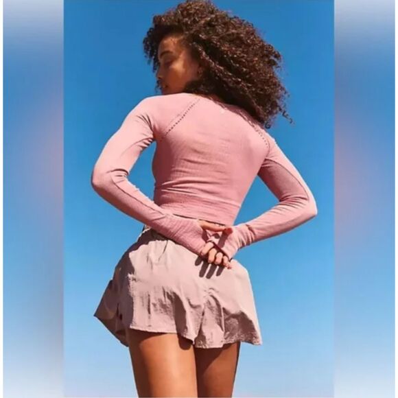 NWT Free People Cut It Out Rose Long Sleeve Stretchy Thumbhole Crop Top Sz XS/S - Picture 8 of 8